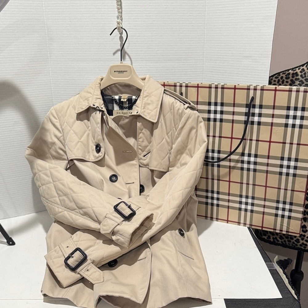 Burberry London Double Breasted Short Trench Coat - Beige Women's Size 12